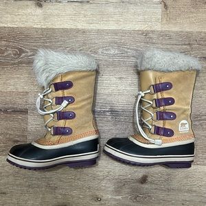 Sorel girls snow boots
